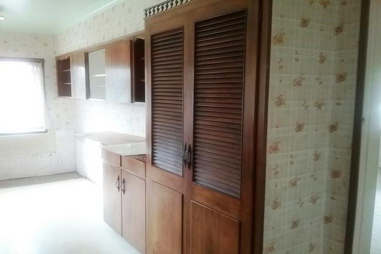 Photo of property in 23 Barbary Avenue, Kelston, Auckland, 0602