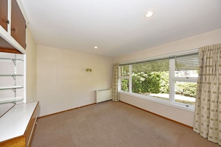 Photo of property in 3 Verran Place, Fendalton, Christchurch, 8052