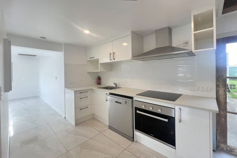 Photo of property in 60 Jandell Crescent, Bucklands Beach, Auckland, 2014