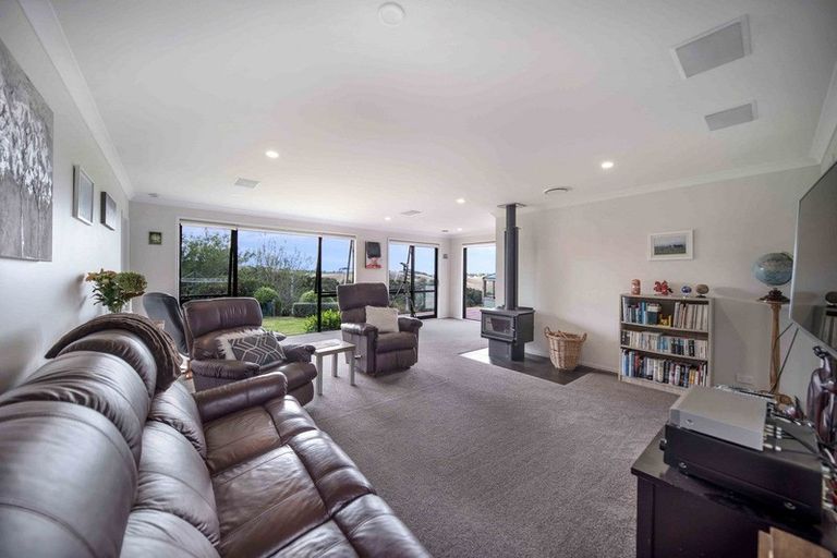 Photo of property in 1124 Awhitu Road, Pollok, Waiuku, 2683