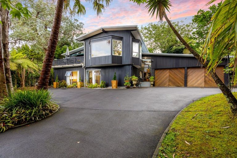 Photo of property in 834 West Coast Road, Waiatarua, Auckland, 0604