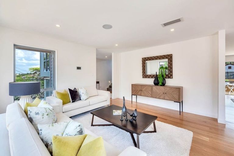 Photo of property in 64 Channel View Road, Campbells Bay, Auckland, 0630