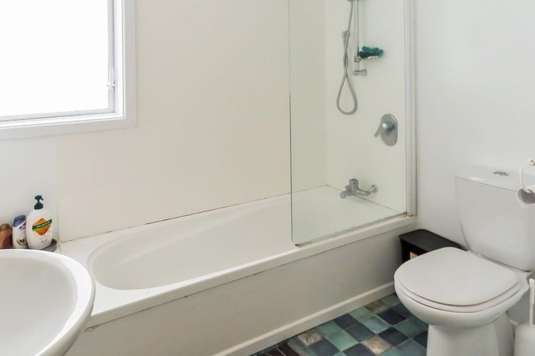 Photo of property in 111 Kamahi Street, Stokes Valley, Lower Hutt, 5019