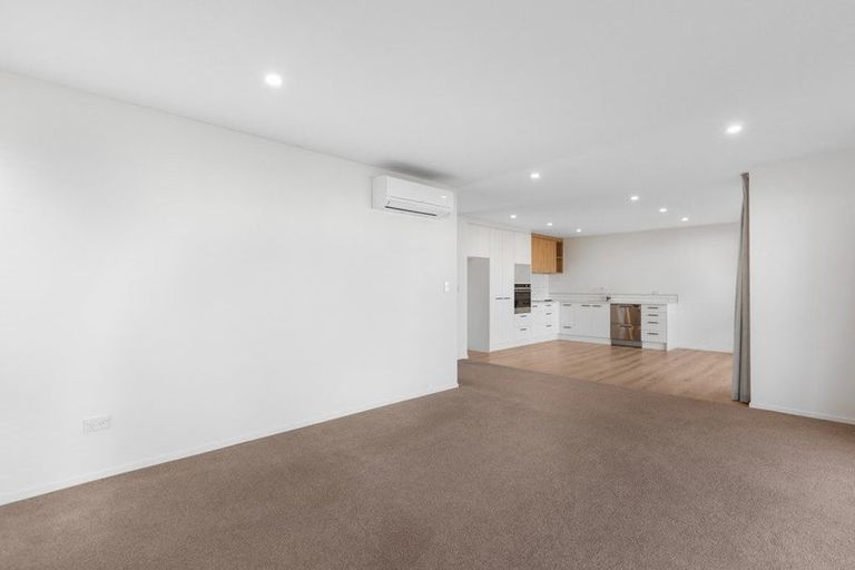 Photo of property in 9 Evergreen Parade, Rosehill, Papakura, 2113