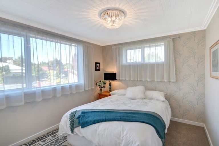 Photo of property in 17 Signal Hill Road, Opoho, Dunedin, 9010