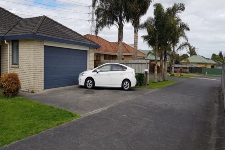 Photo of property in 37 Pateke Drive, Takanini, 2112