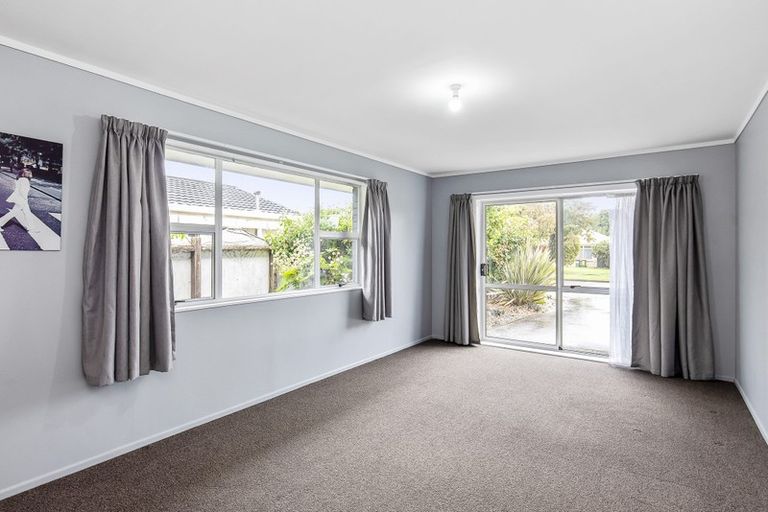 Photo of property in 7 Windsor Avenue, Waikanae, 5036