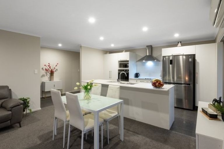 Photo of property in 20 Rotomanu Place, Pyes Pa, Tauranga, 3112