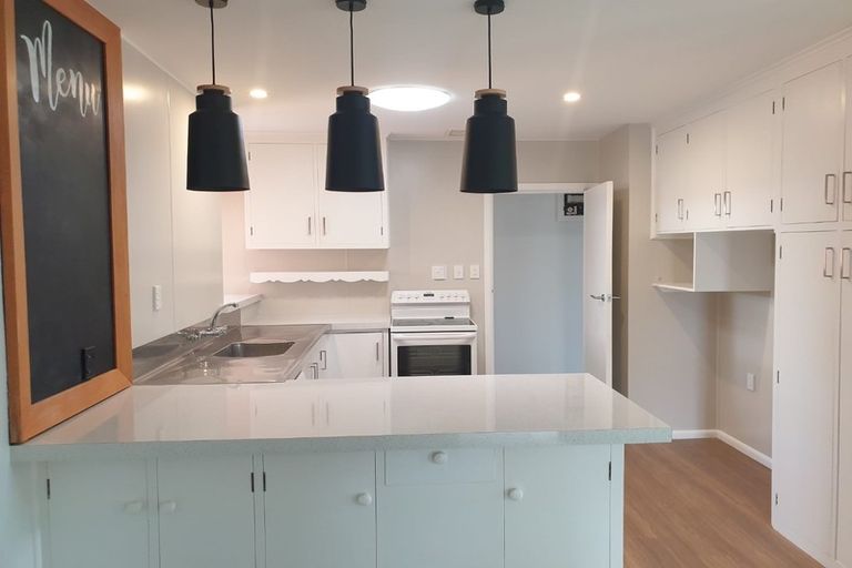 Photo of property in 14 Tomes Road, St Albans, Christchurch, 8052