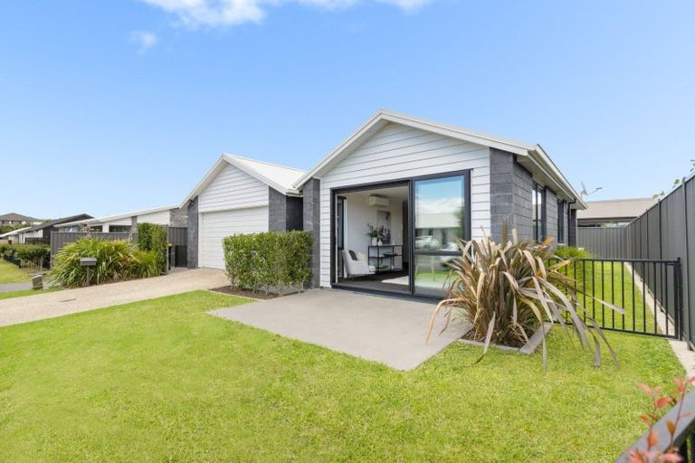 Photo of property in 9 Simms Close, Pyes Pa, Tauranga, 3112