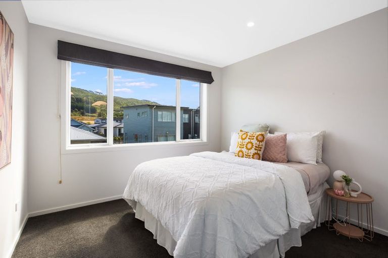 Photo of property in 12 Torea Place, Kenepuru, Porirua, 5022
