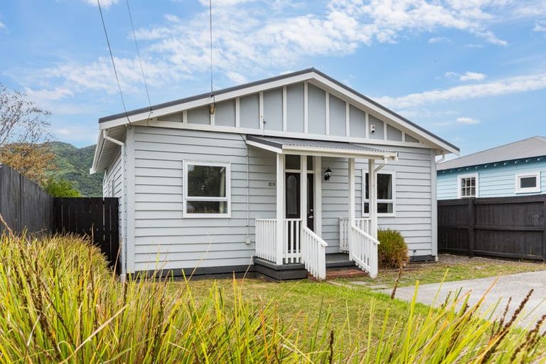 Photo of property in 104 Randwick Road, Moera, Lower Hutt, 5010
