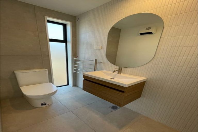 Photo of property in 3/5 Donald Place, St Albans, Christchurch, 8014