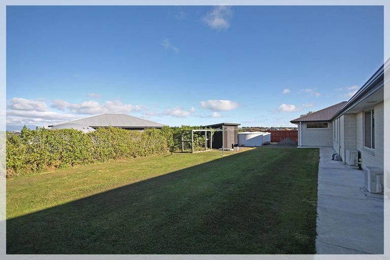 Photo of property in 15 Carex Grove, Foxton Beach, Foxton, 4815