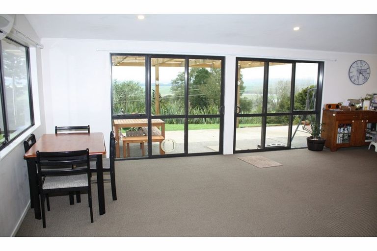 Photo of property in 127 Mountain View Road, Hikurangi, 0114