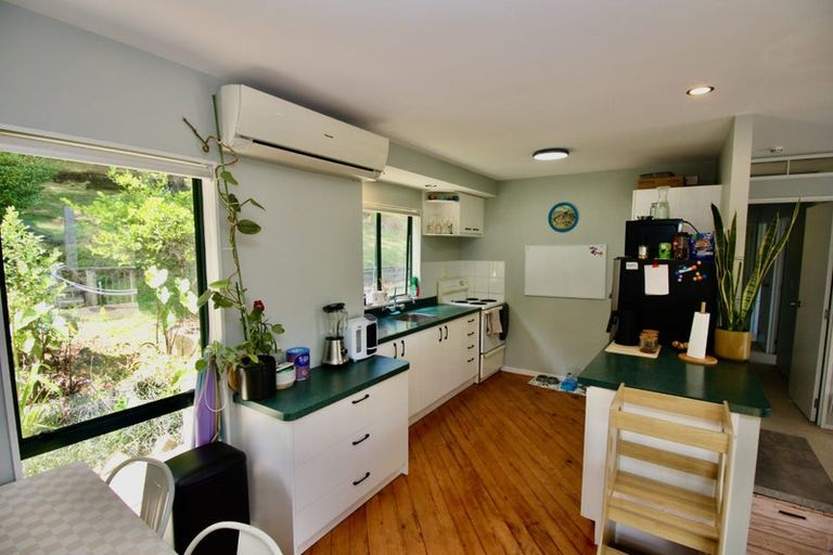 Photo of property in 6 Pohutukawa Grove, Whitianga, 3510