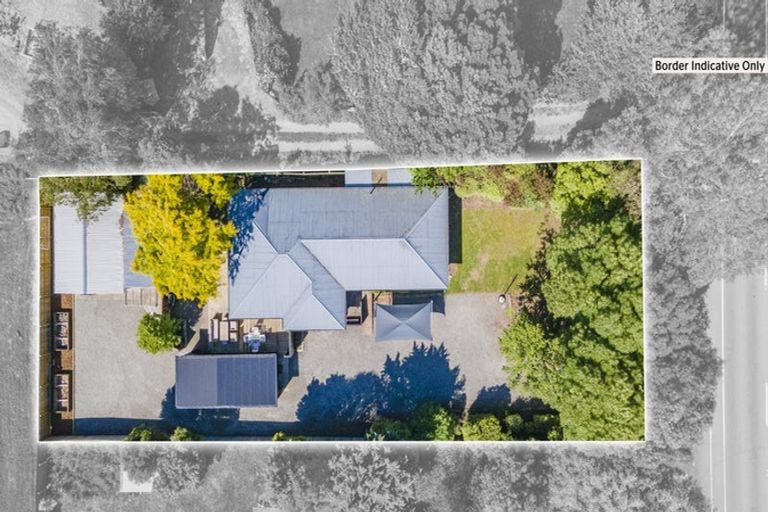 Photo of property in 104 Main North Road, Woodend, 7610