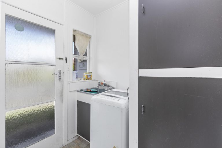 Photo of property in 2/2 Oak Street, Morrinsville, 3300