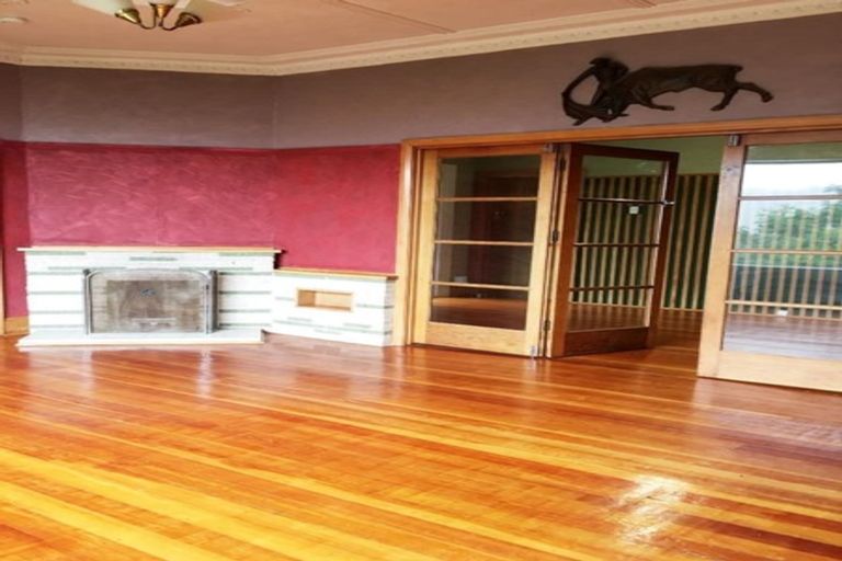 Photo of property in 21 Stone Street, Kenmure, Dunedin, 9011