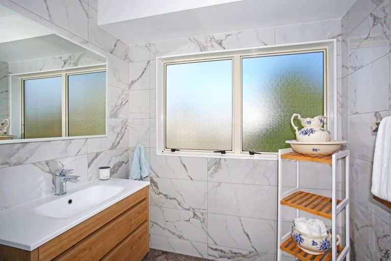 Photo of property in 1/66 Orangewood Drive, Northpark, Auckland, 2013