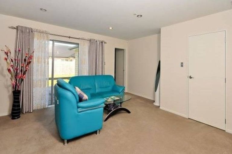 Photo of property in 22 Hector Drive, Rototuna North, Hamilton, 3210