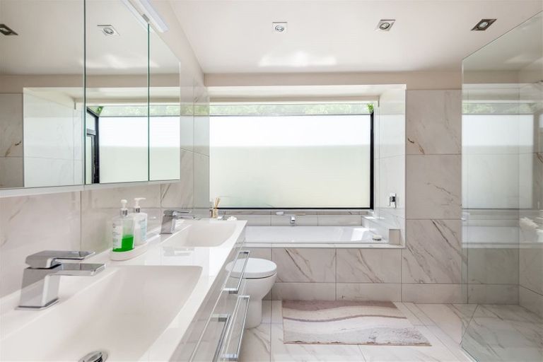 Photo of property in 1335 Kahikatea Flat Road, Kaukapakapa, 0871