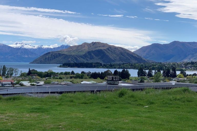 Photo of property in Meadowstone Alpha Series, 2 Petalite Lane, Wanaka, 9305
