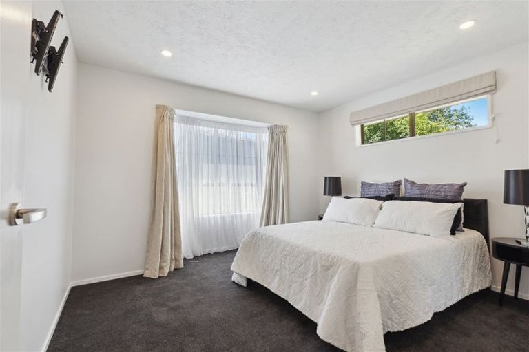 Photo of property in 58 Palatine Terrace, Saint Martins, Christchurch, 8022