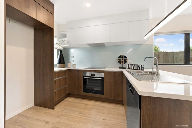 Photo of property in 10/237 Swanson Road, Henderson, Auckland, 0610