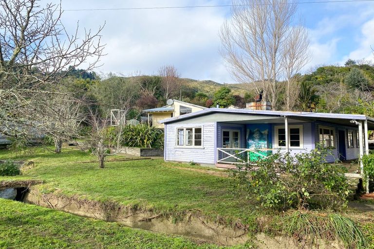 Photo of property in 56 Pohara Valley Road, Pohara, Takaka, 7183