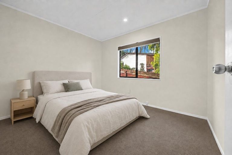 Photo of property in 2/54 Pooks Road, Ranui, Auckland, 0612