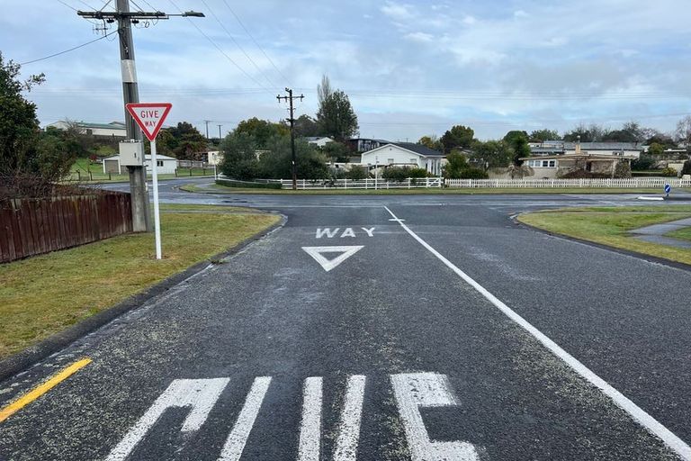 Photo of property in 90 Rangatira Drive, Mangakino, 3421