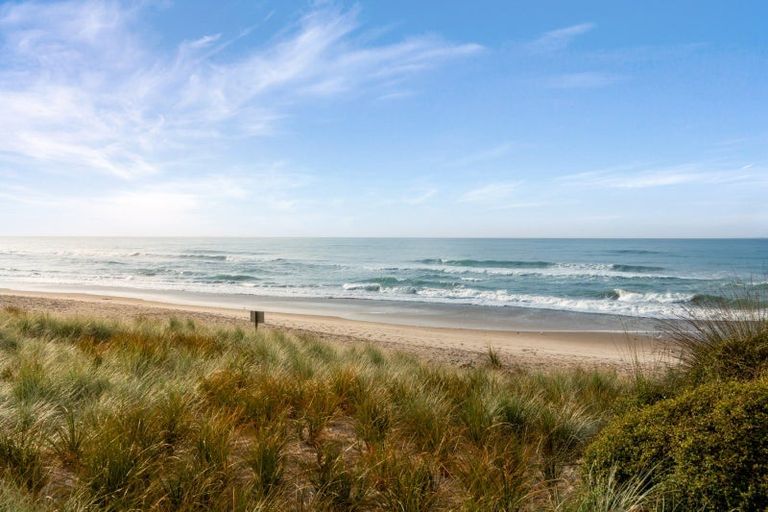 Photo of property in 53 Motiti Road, Papamoa Beach, Papamoa, 3118