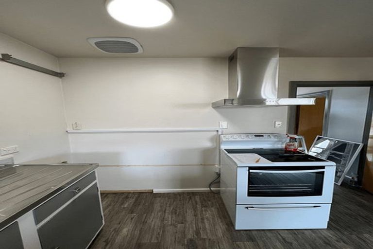 Photo of property in 5/7c Curletts Road, Sockburn, Christchurch, 8042