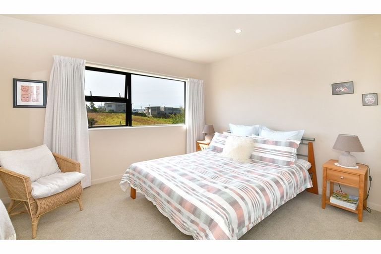 Photo of property in 26 Bayview Park Lane, Orewa, 0931