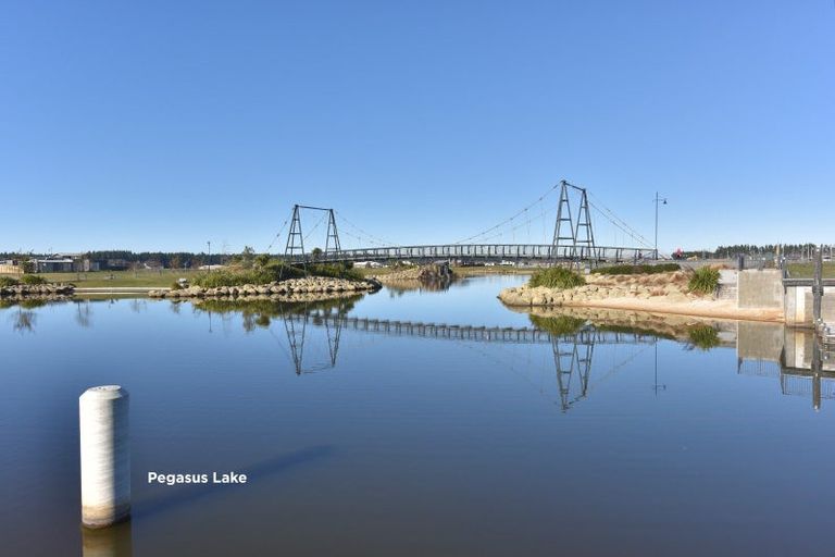 Photo of property in 11 Mara-kai Place, Pegasus, 7612