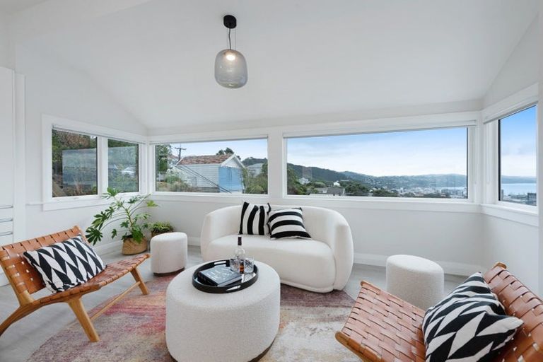 Photo of property in 23 Central Terrace, Kelburn, Wellington, 6012