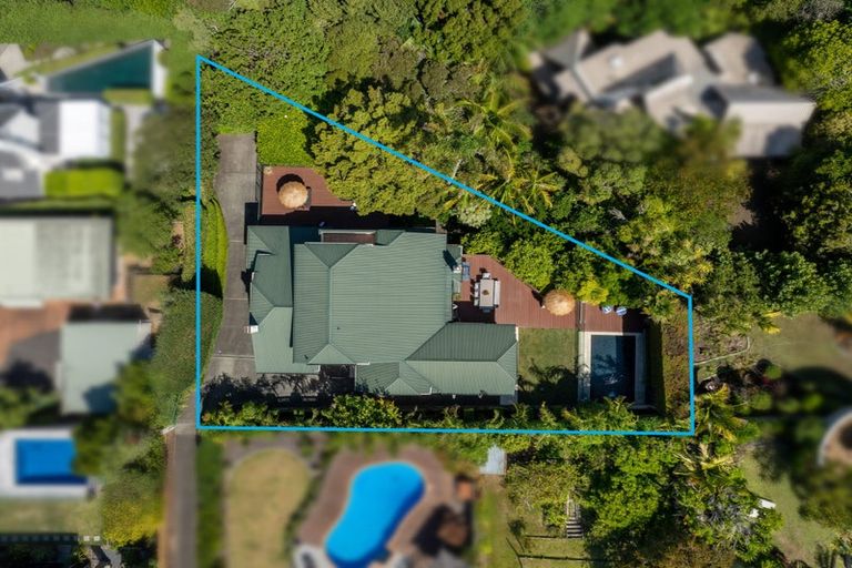 Photo of property in 19 Maritime Terrace, Birkenhead, Auckland, 0626