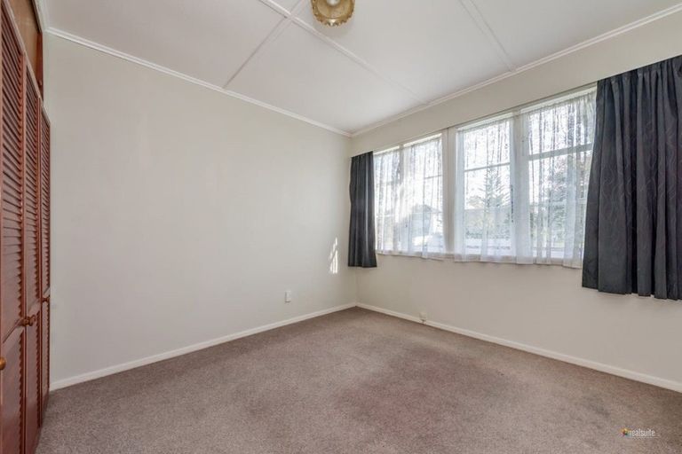 Photo of property in 1258 High Street, Taita, Lower Hutt, 5011