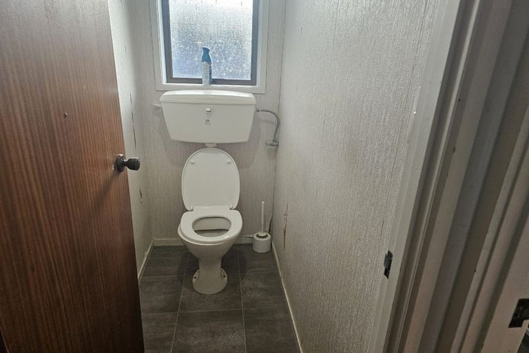 Photo of property in 2/21 Booker Place, Weymouth, Auckland, 2103