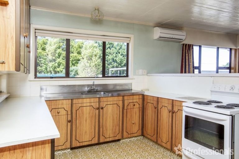 Photo of property in 22 Hilton Road, Carterton, 5713