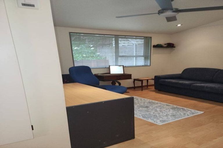 Photo of property in 98a Normandale Road, Normandale, Lower Hutt, 5010