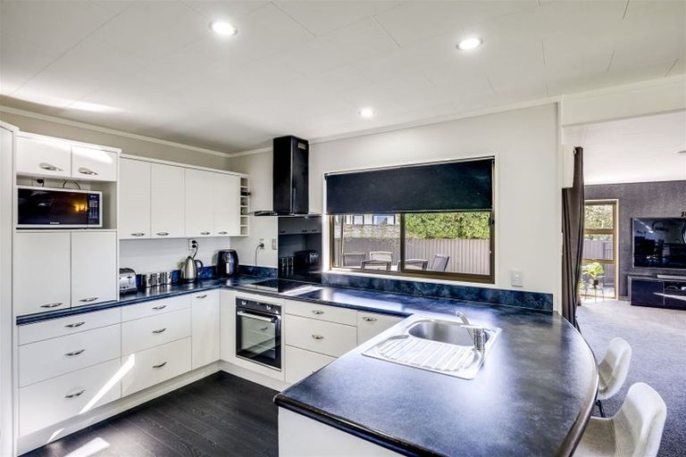 Photo of property in 26 Valerie Street, Clive, 4102