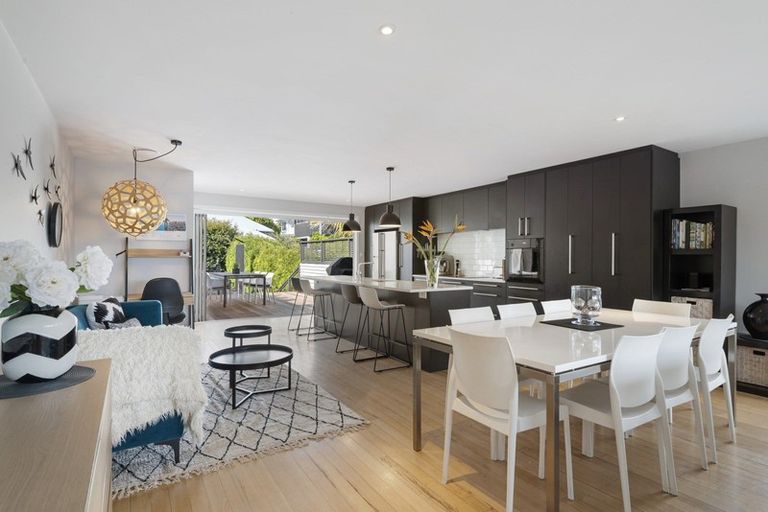 Photo of property in 24 Regent Street, Devonport, Auckland, 0624