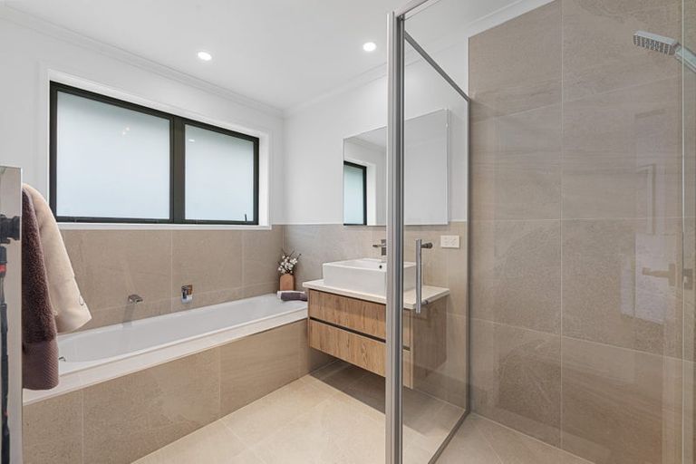 Photo of property in 21 Peter Bourne Drive, Pokeno, 2402