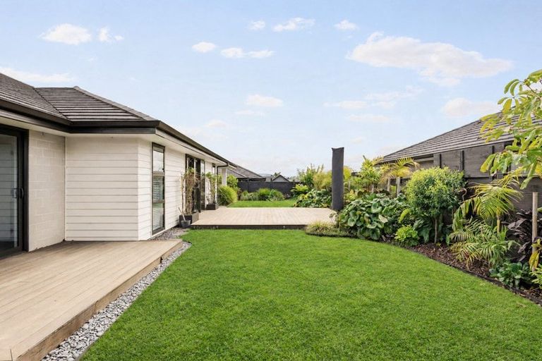Photo of property in 7a Augusta Rise, Omokoroa, 3114