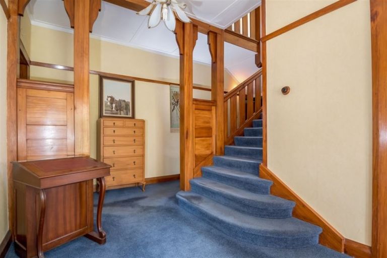 Photo of property in 118 Wellington Street, Picton, 7220