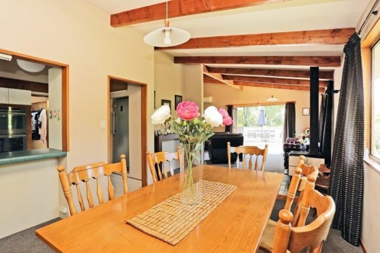 Photo of property in 17 Busby Hill, Havelock North, 4130