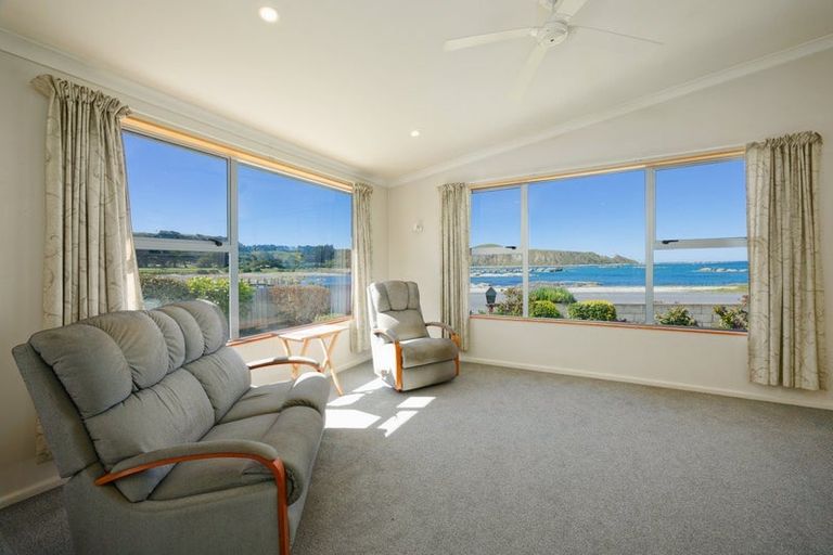 Photo of property in 21 Kaka Road, South Bay, Kaikoura, 7300
