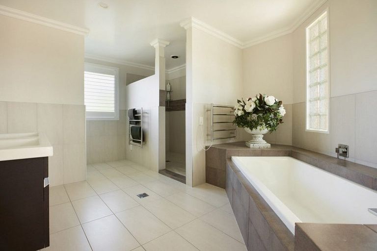 Photo of property in 28 Garvan Glen, Pyes Pa, Tauranga, 3112